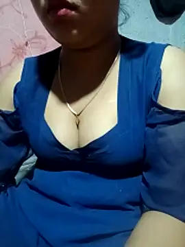 Snapshot of Super-Couple chatting on March 2026 05:45:02 AM Super-Couple online show from March 2026 05:45:02 AM