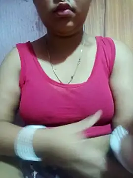 Snapshot of Super-Couple chatting on March 2026 06:14:01 AM Super-Couple online show from March 2026 06:14:01 AM