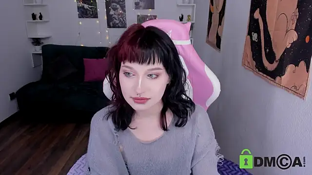 ElizaNik  online show from March 2025 12:42:02 AM