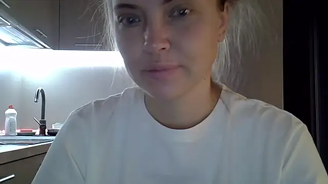 Lucky Anna online show from October 2025 04:40:01 AM