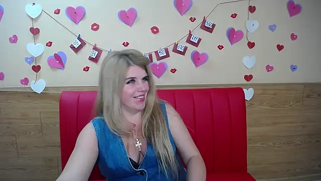 Snapshot of Julya_Barbi chatting on February 2025 12:11:02 PM Julya Barbi online show from February 2025 12:11:02 PM