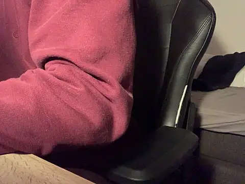 Snapshot of taallguyy_196 chatting on March 2025 08:43:02 PM taallguyy 196 online show from March 2025 08:43:02 PM