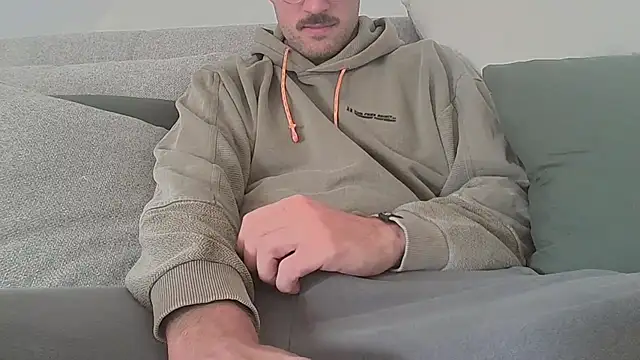 Snapshot of taallguyy_196 chatting on September 2025 08:52:02 AM taallguyy 196 online show from September 2025 08:52:02 AM