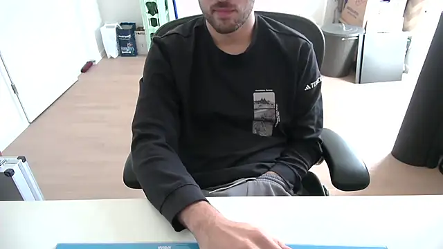 Snapshot of taallguyy_196 chatting on November 2025 11:09:02 AM taallguyy 196 online show from November 2025 11:09:02 AM