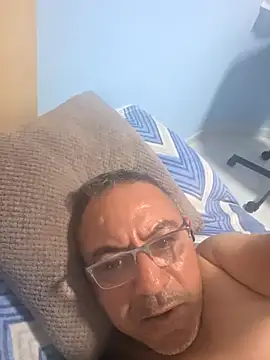 Snapshot of abdelhak33 chatting on March 2026 08:26:02 PM abdelhak33 online show from March 2026 08:26:02 PM