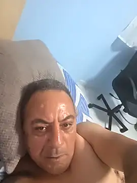 Snapshot of abdelhak33 chatting on March 2026 08:35:02 PM abdelhak33 online show from March 2026 08:35:02 PM