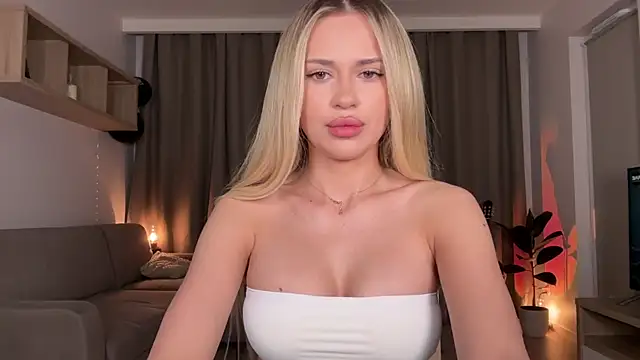 Snapshot of Julia_RL chatting on September 2025 08:32:01 PM Julia RL online show from September 2025 08:32:01 PM