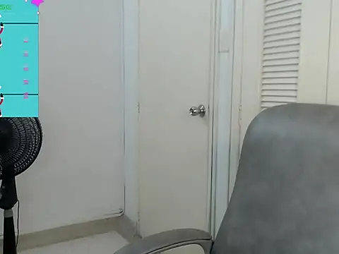 Snapshot of nicoll_crazzy chatting on December 2025 02:57:02 PM nicoll crazzy online show from December 2025 02:57:02 PM