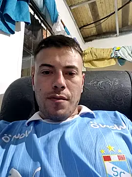 Kratosz100 online show from June 2026 03:18:01 AM