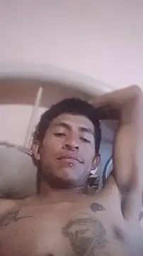 carloshot31 online show from May 2026 07:05:01 AM