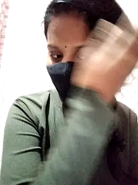 Shivani Tivari online show from February 2025 06:26:02 PM