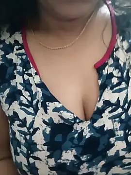 Snapshot of Sneha_gril chatting on February 2025 05:48:02 PM Sneha gril online show from February 2025 05:48:02 PM