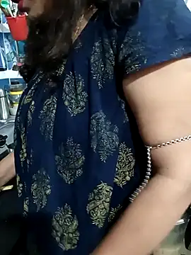 Snapshot of Sneha_gril chatting on March 2025 07:38:01 PM Sneha gril online show from March 2025 07:38:01 PM