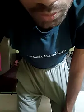 Skinny Bigass 23 online show from May 2026 06:43:02 AM