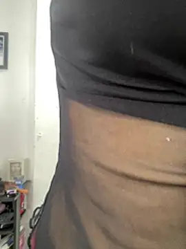 Aaliyah Salma online show from April 2026 07:33:02 PM