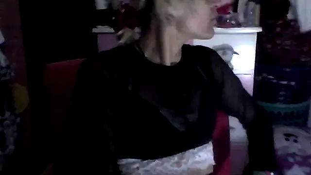 ariana crazzy online show from December 2025 12:03:02 PM