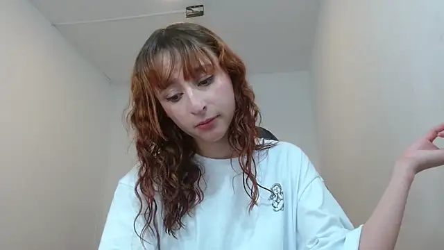 Snapshot of CelesteAyase chatting on February 2025 09:18:01 PM CelesteAyase online show from February 2025 09:18:01 PM