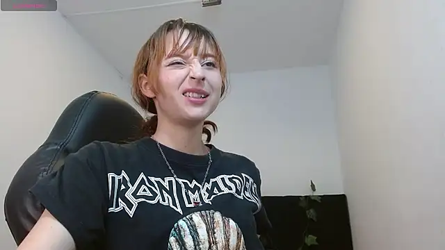 Snapshot of CelesteAyase chatting on February 2025 10:24:01 PM CelesteAyase online show from February 2025 10:24:01 PM