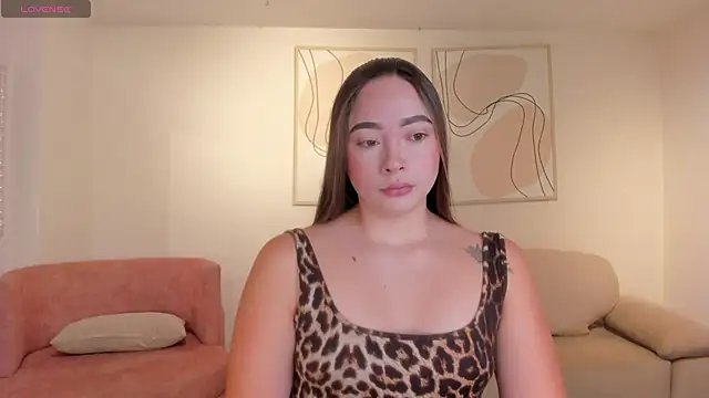 AlinaKravitz online show from May 2026 12:00:02 PM