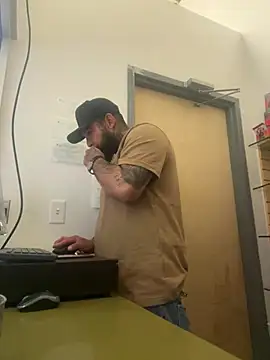 Snapshot of jr91esl chatting on February 2025 01:41:02 AM jr91esl online show from February 2025 01:41:02 AM