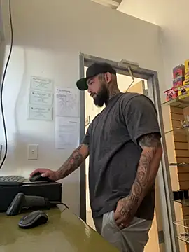 Snapshot of jr91esl chatting on February 2025 06:04:01 PM jr91esl online show from February 2025 06:04:01 PM