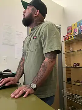 Snapshot of jr91esl chatting on February 2025 01:04:01 AM jr91esl online show from February 2025 01:04:01 AM