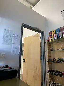 Snapshot of jr91esl chatting on February 2025 05:17:02 PM jr91esl online show from February 2025 05:17:02 PM