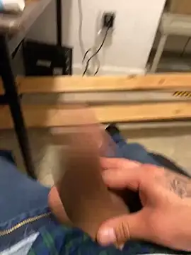 Snapshot of jr91esl chatting on March 2025 06:53:01 AM jr91esl online show from March 2025 06:53:01 AM