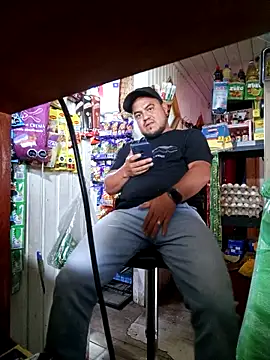 Snapshot of TheBriiaand30 chatting on January 2026 04:43:02 PM TheBriiaand30 online show from January 2026 04:43:02 PM