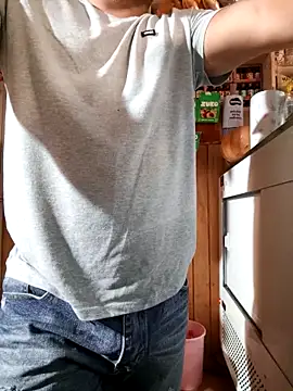 Snapshot of TheBriiaand30 chatting on January 2026 02:08:02 PM TheBriiaand30 online show from January 2026 02:08:02 PM