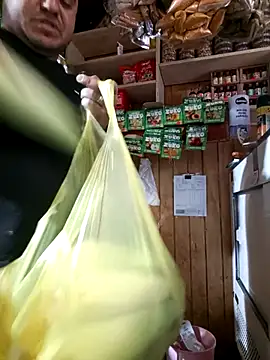 Snapshot of TheBriiaand30 chatting on January 2026 03:17:02 PM TheBriiaand30 online show from January 2026 03:17:02 PM