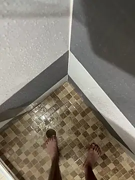 Snapshot of mylovetr1 chatting on December 2025 11:45:01 PM mylovetr1 online show from December 2025 11:45:01 PM