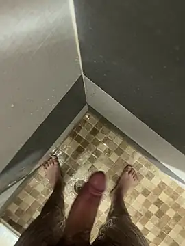 Snapshot of mylovetr1 chatting on February 2026 11:23:01 PM mylovetr1 online show from February 2026 11:23:01 PM