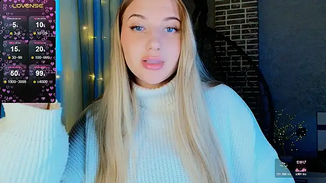 Evacadooo online show from November 2025 02:32:02 AM