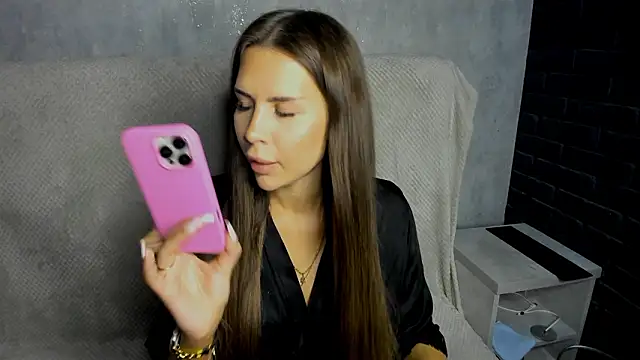 Snapshot of SuraMune chatting on March 2026 03:39:01 PM SuraMune online show from March 2026 03:39:01 PM