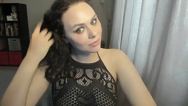MollyCheiz online show from May 2026 12:11:02 PM