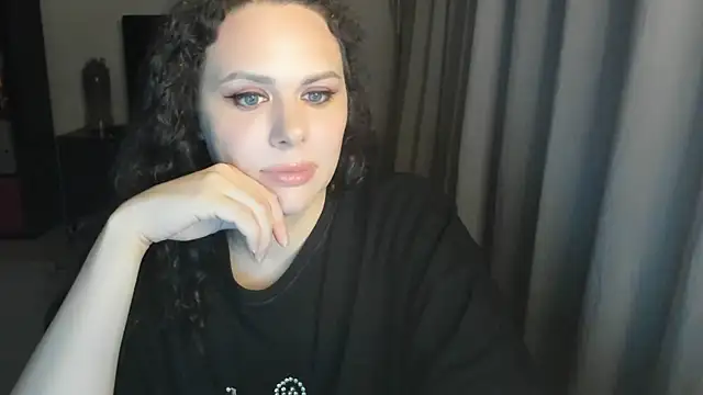 MollyCheiz online show from June 2026 10:03:01 PM