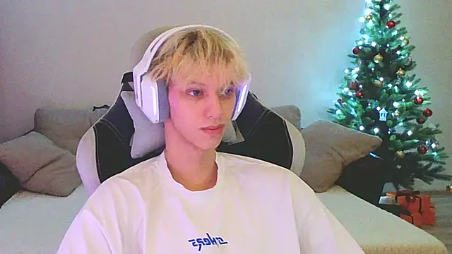 Ostin meow online show from January 2025 04:02:02 PM