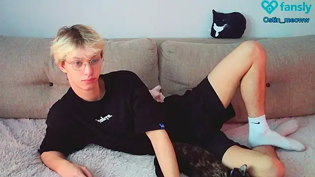 Ostin meow online show from February 2025 07:13:02 AM