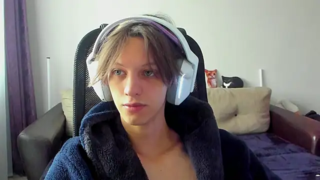 Ostin meow online show from November 2025 07:41:02 AM