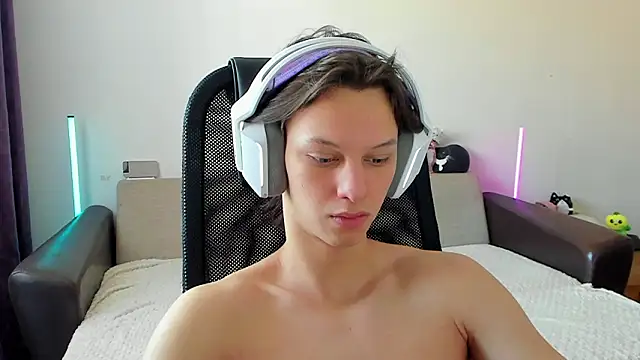 Ostin meow online show from February 2026 04:41:02 AM