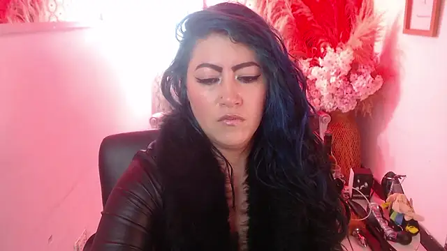 Snapshot of scarleth_blue chatting on February 2026 03:12:01 AM scarleth blue online show from February 2026 03:12:01 AM