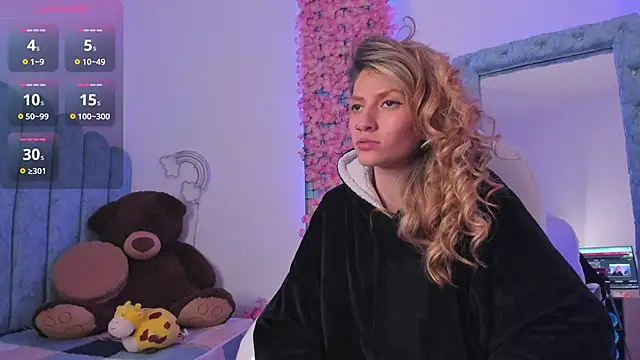 Snapshot of summer_sweet_ chatting on December 2024 10:34:01 AM summer sweet online show from December 2024 10:34:01 AM