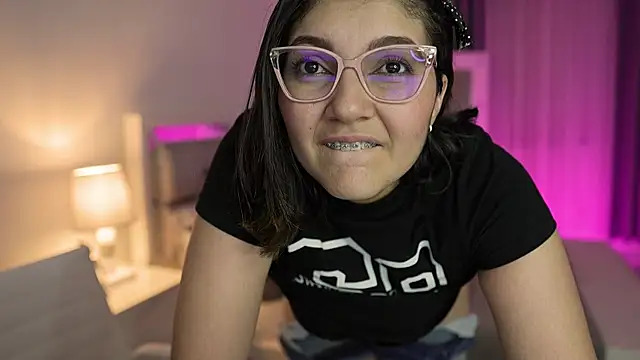 Camilaa bueno online show from January 2025 12:49:02 AM