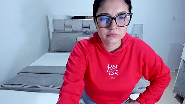 Camilaa bueno online show from July 2026 01:47:01 AM