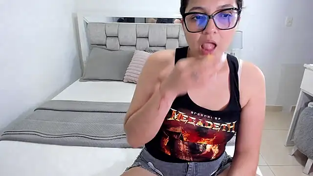 Camilaa bueno online show from July 2026 03:15:02 AM