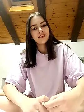 Snapshot of ella_grays chatting on December 2024 08:11:01 PM ella grays online show from December 2024 08:11:01 PM