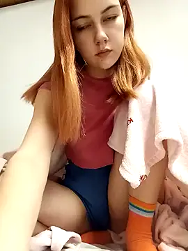 Snapshot of ella_grays chatting on January 2025 10:48:01 PM ella grays online show from January 2025 10:48:01 PM