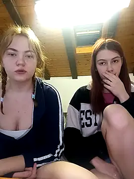 Snapshot of ella_grays chatting on February 2025 06:15:02 PM ella grays online show from February 2025 06:15:02 PM