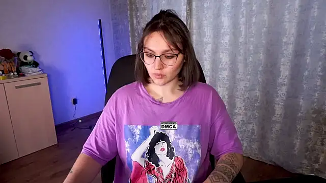 Hoot owl cb online show from October 2025 03:07:02 AM